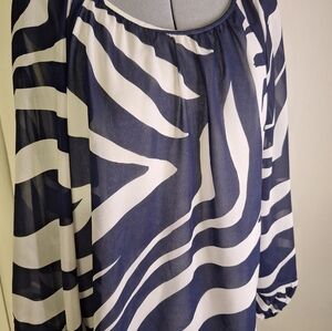 Calvin Klein Navy and White Zebra Print Blouse Size Large